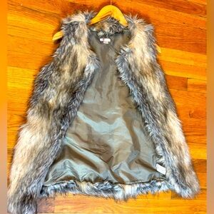 Faux fur gilet